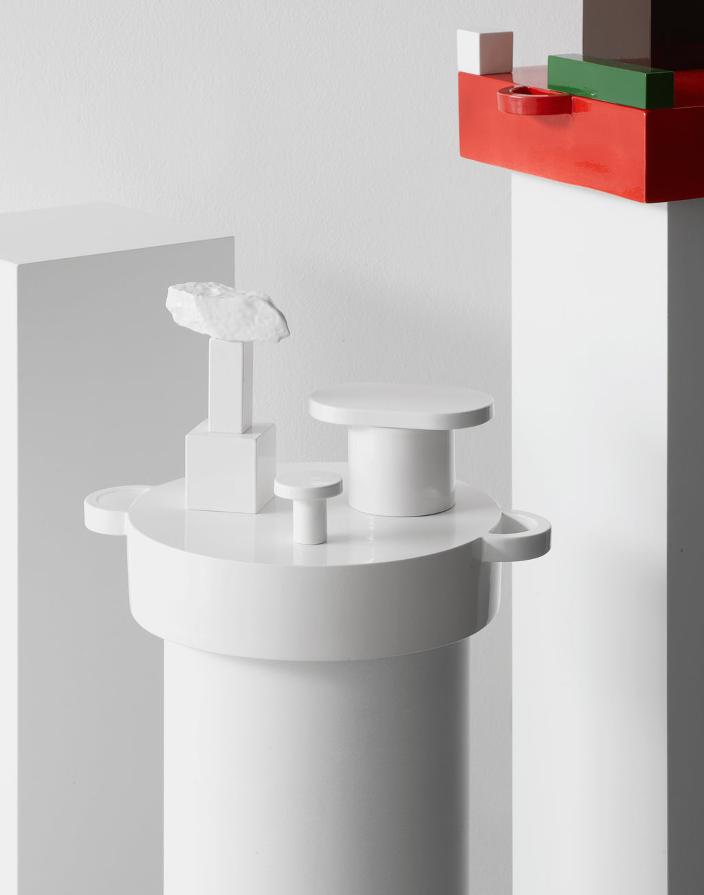 Nathalie Du Pasquier <br><em>Paesaggi - Tondo Bianco</em>, 2022