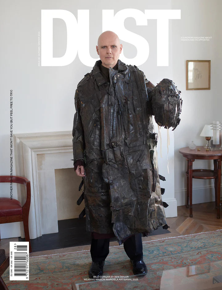DUST - N°28