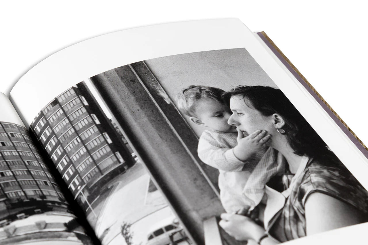 Lou Stoppard - Exteriors: Annie Ernaux and Photography