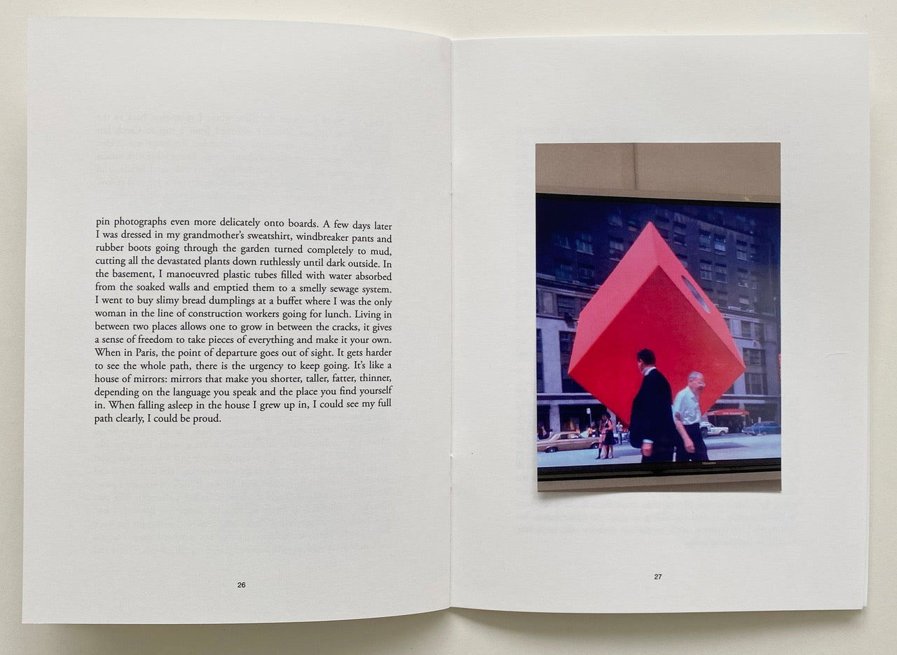 Dominika Hadelova - Happy Waiting