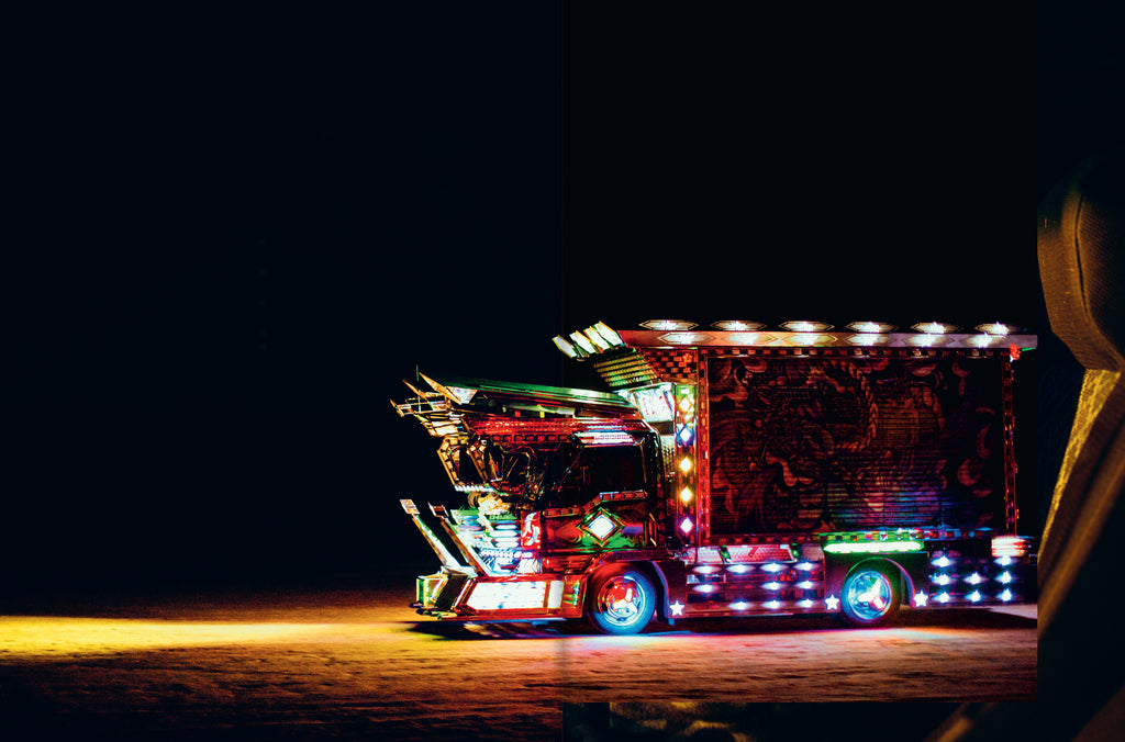 Julie Glassberg - Dekotora