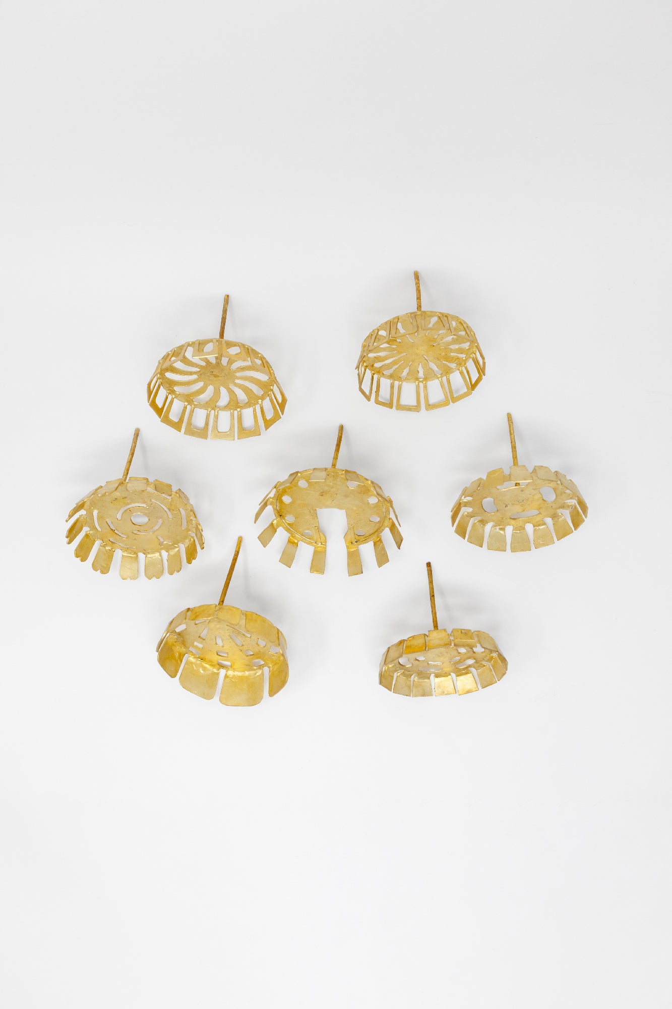 Luca Resta <br><em>GOLDEN GODS - Pickles circles</em>, 2024