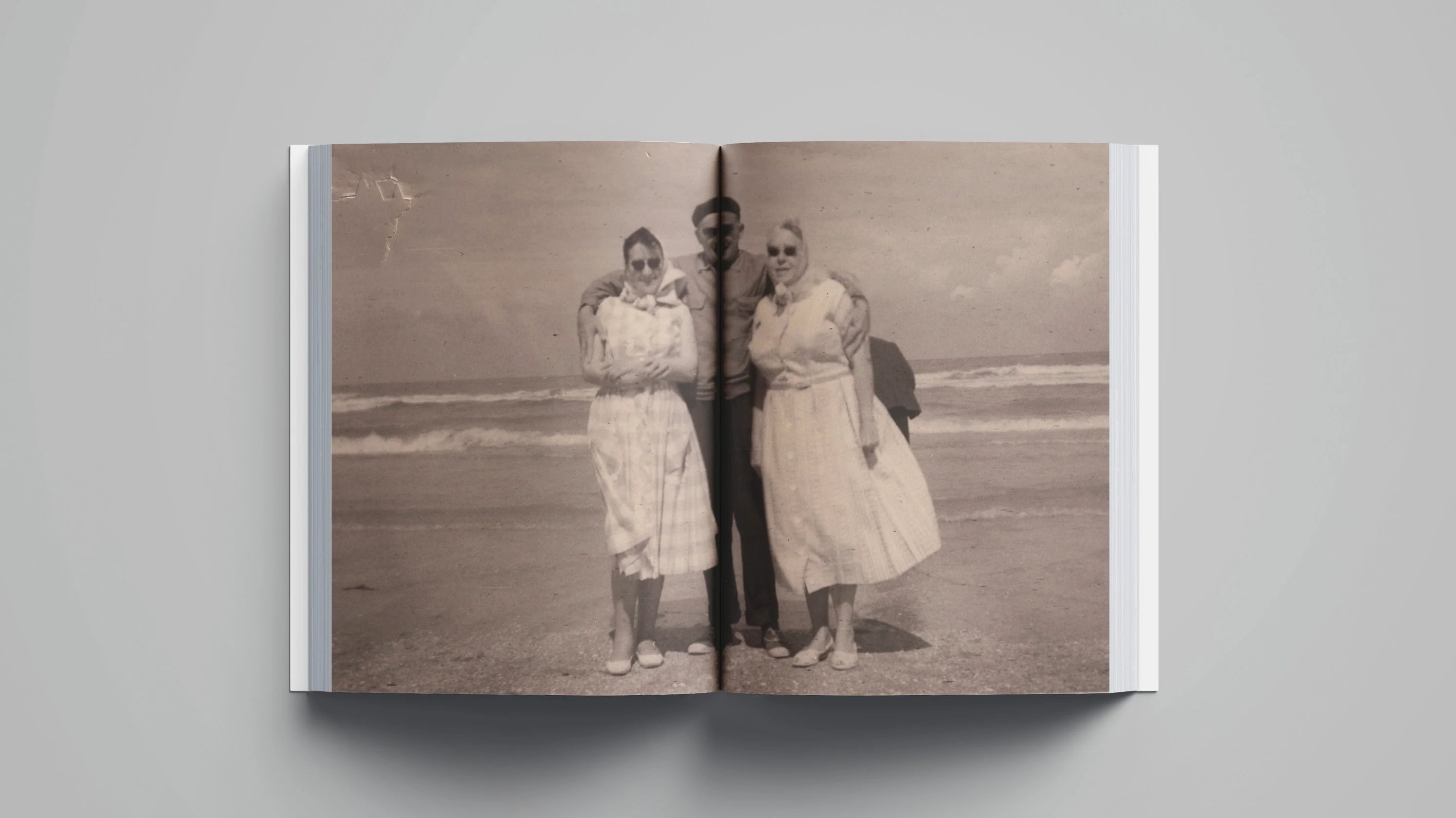 Erik Kessels & Karel De Mulder - MAN