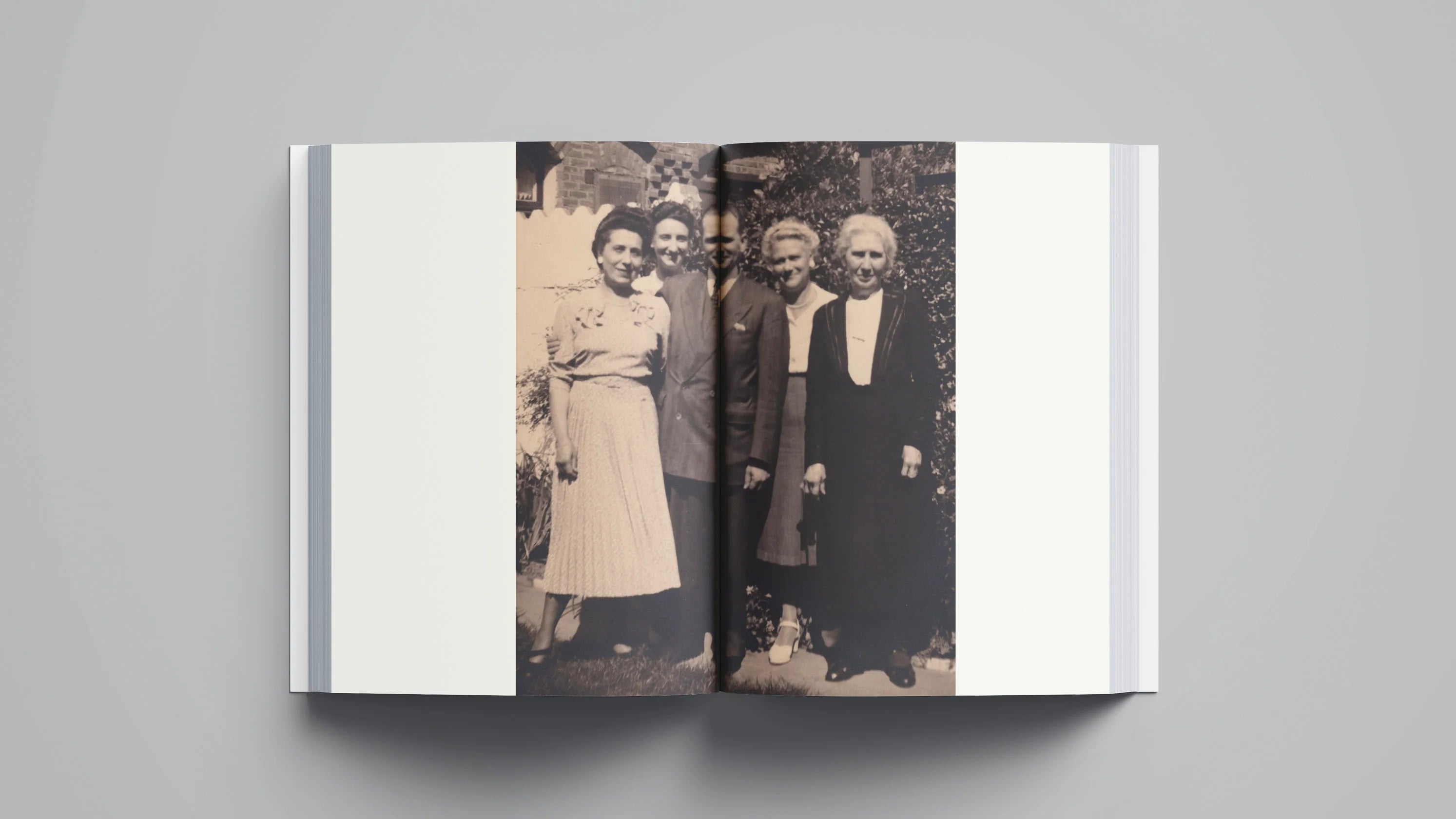 Erik Kessels & Karel De Mulder - MAN