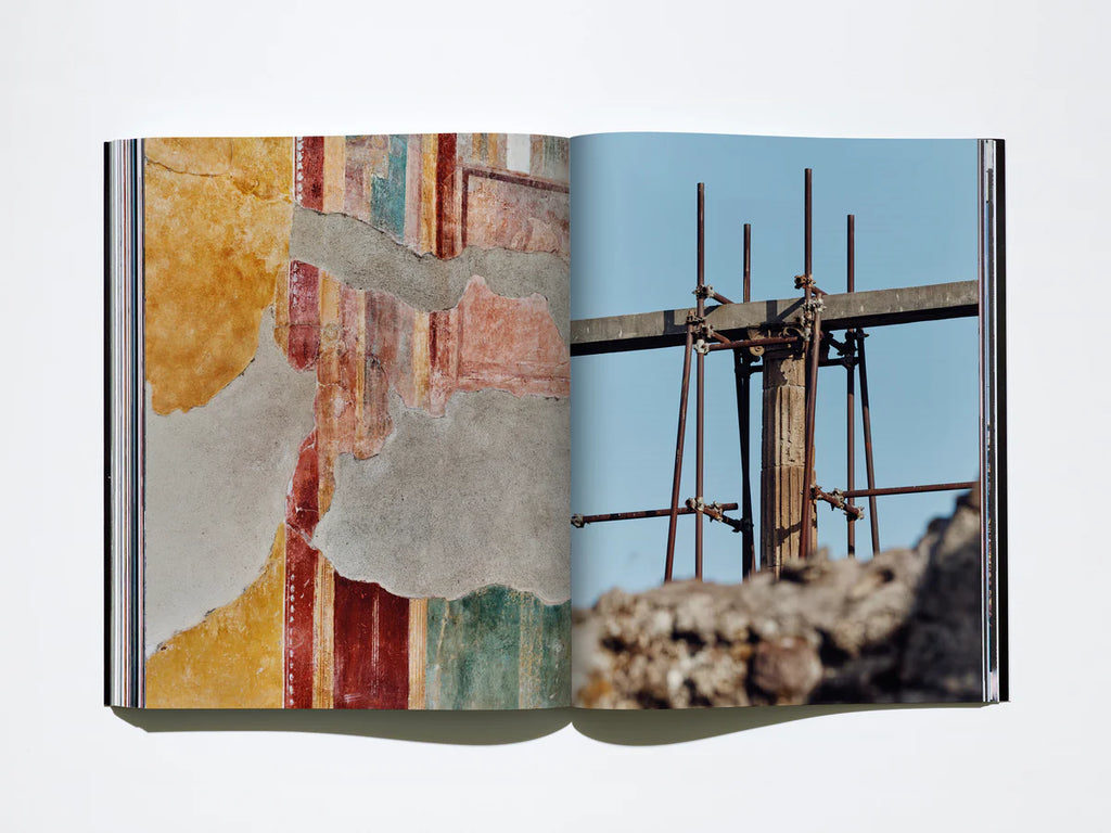 EPOCH - Issue 4 "POMPEII"