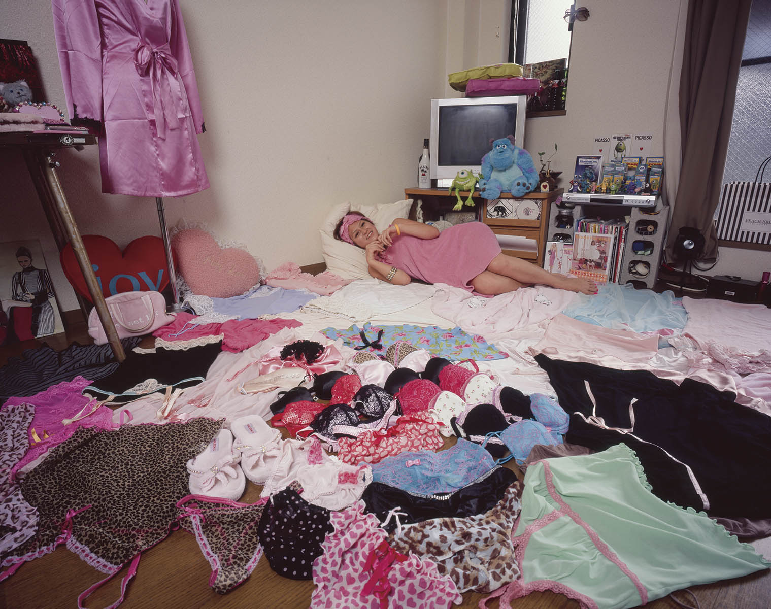 Kyoichi Tsuzuki - Happy Victims