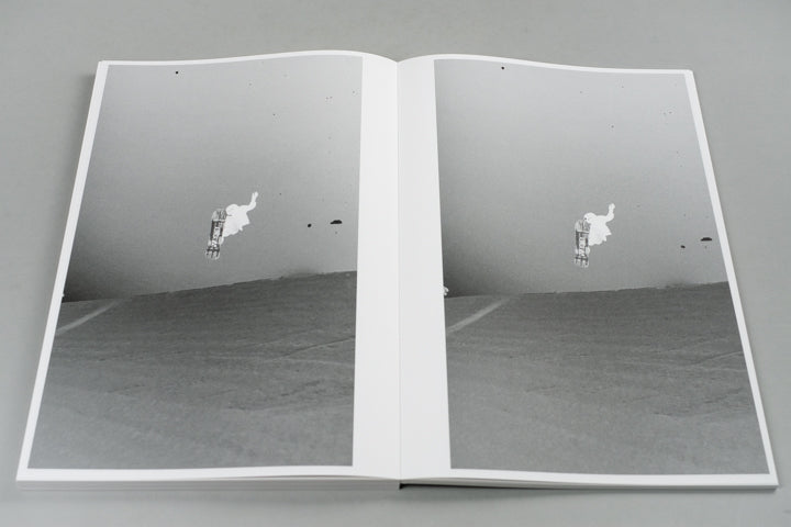 Ari Marcopoulos - Black Snow (3.2 seconds 60 fps)