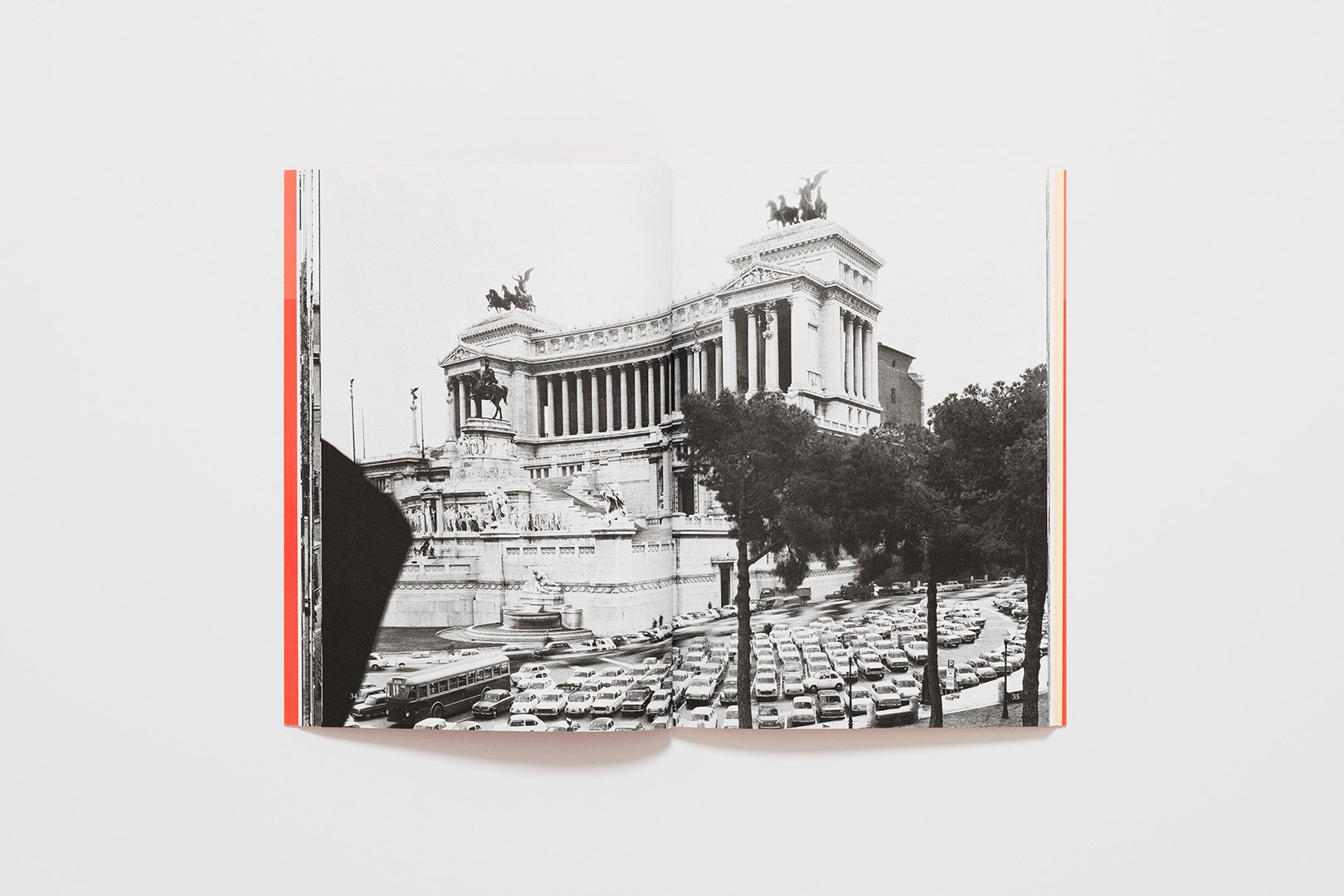 Roma vietata - Journey into the reachable city