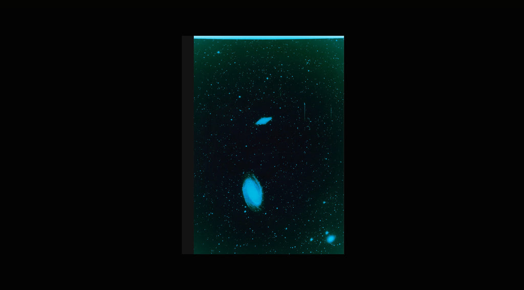 Caroline Corbasson & Andrea Montano - Heat