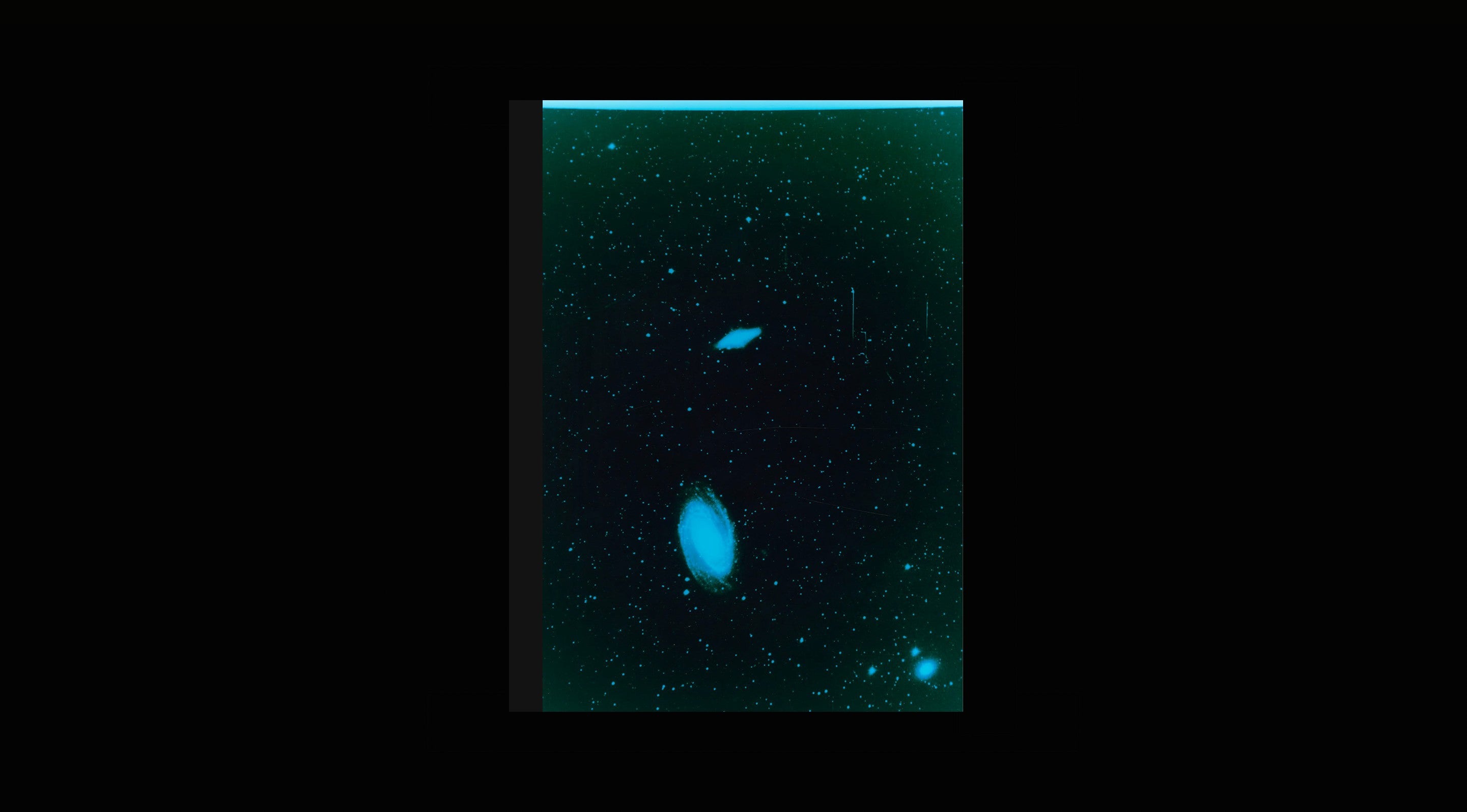 Caroline Corbasson & Andrea Montano - Heat