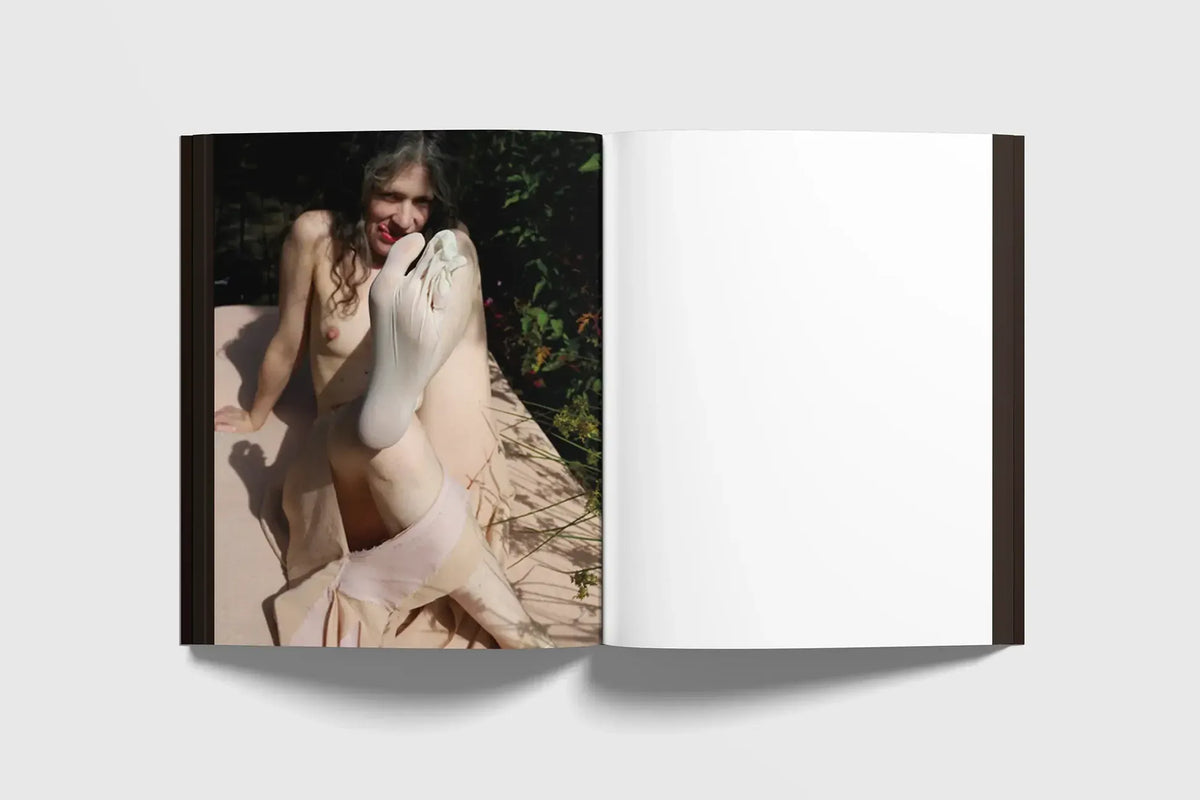 Viviane Sassen & Emmeline Mooij - Frau Holle