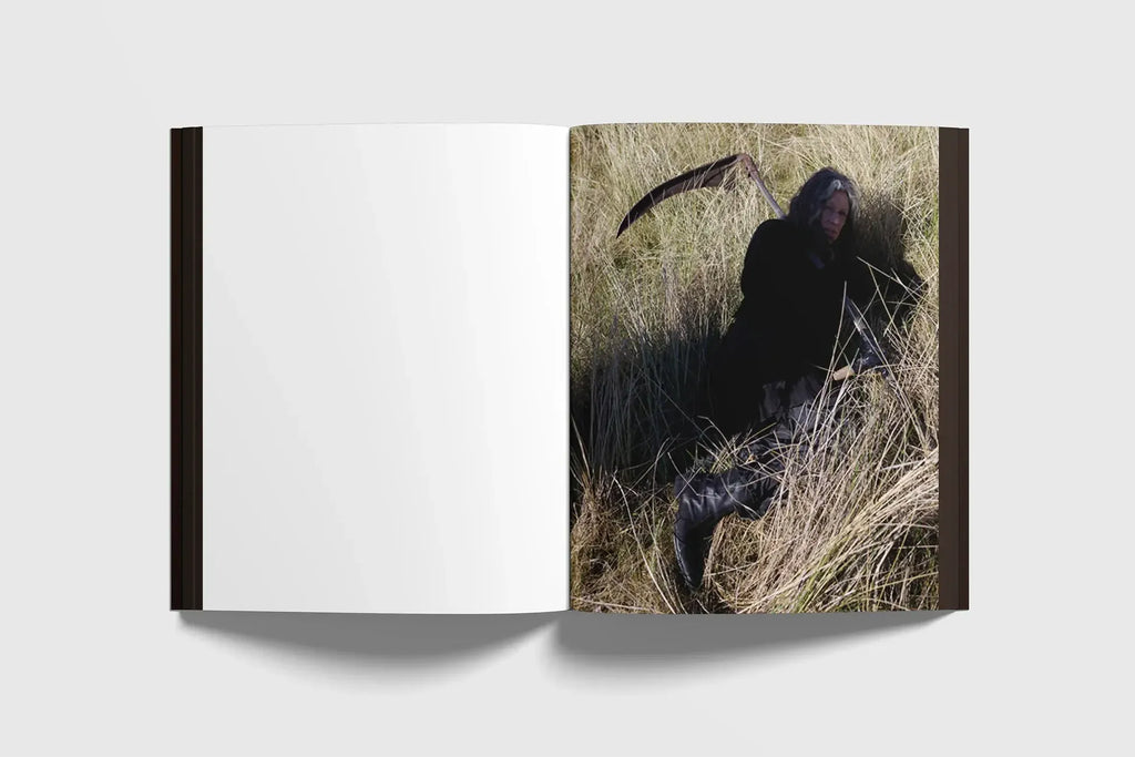 Viviane Sassen & Emmeline Mooij - Frau Holle