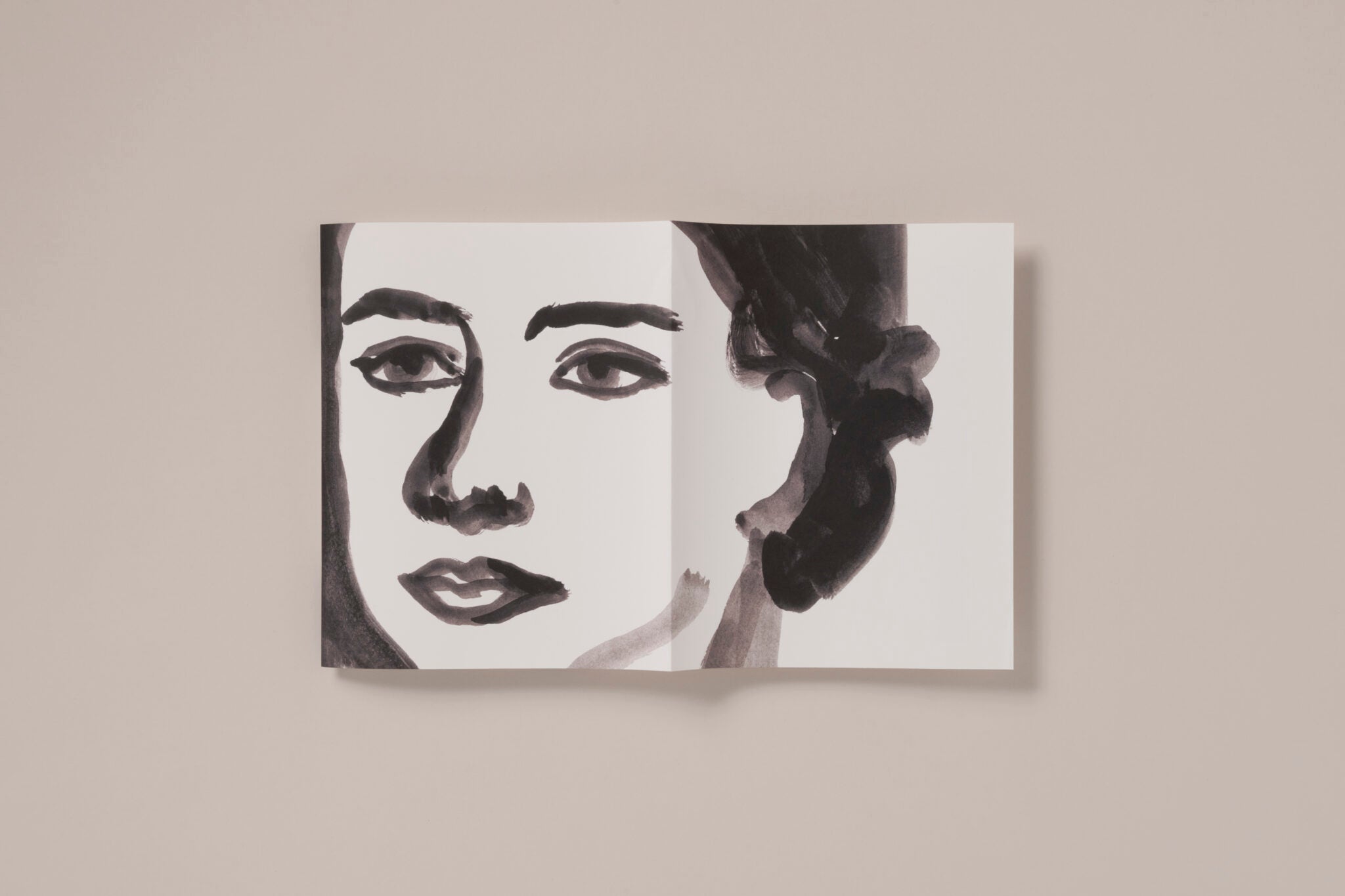 Iris de Moüy - You smell different but you're just the same