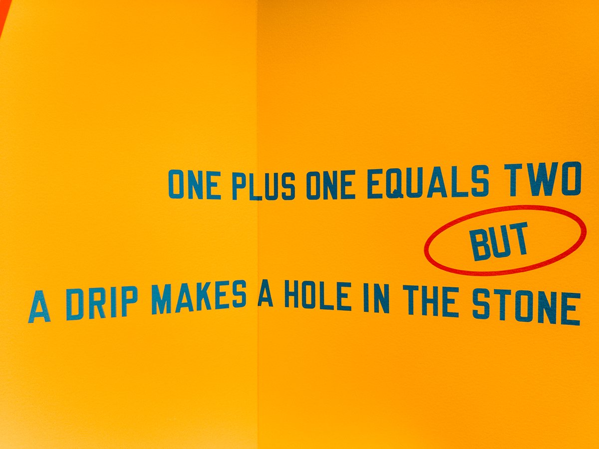 Lawrence Weiner - PAS JEUNE JEUNE