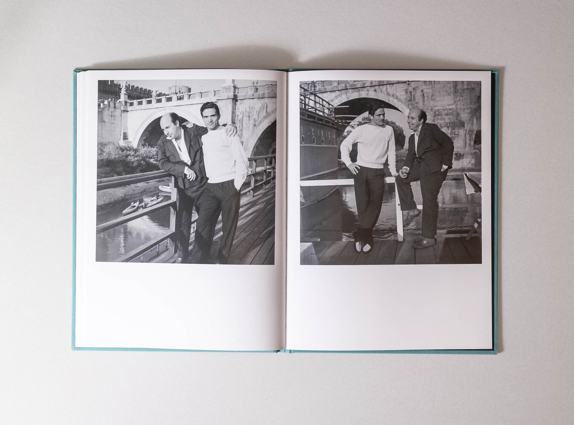 Pasolini acquatico e felice / Pasolini by the water contented