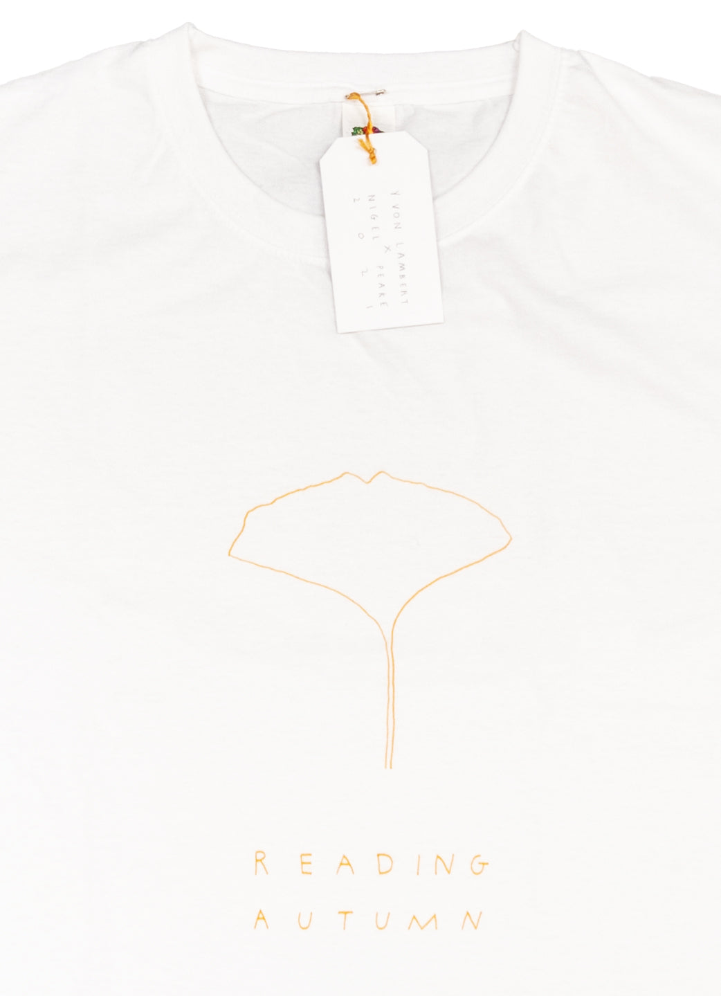 "READING AUTUMN" T-shirt