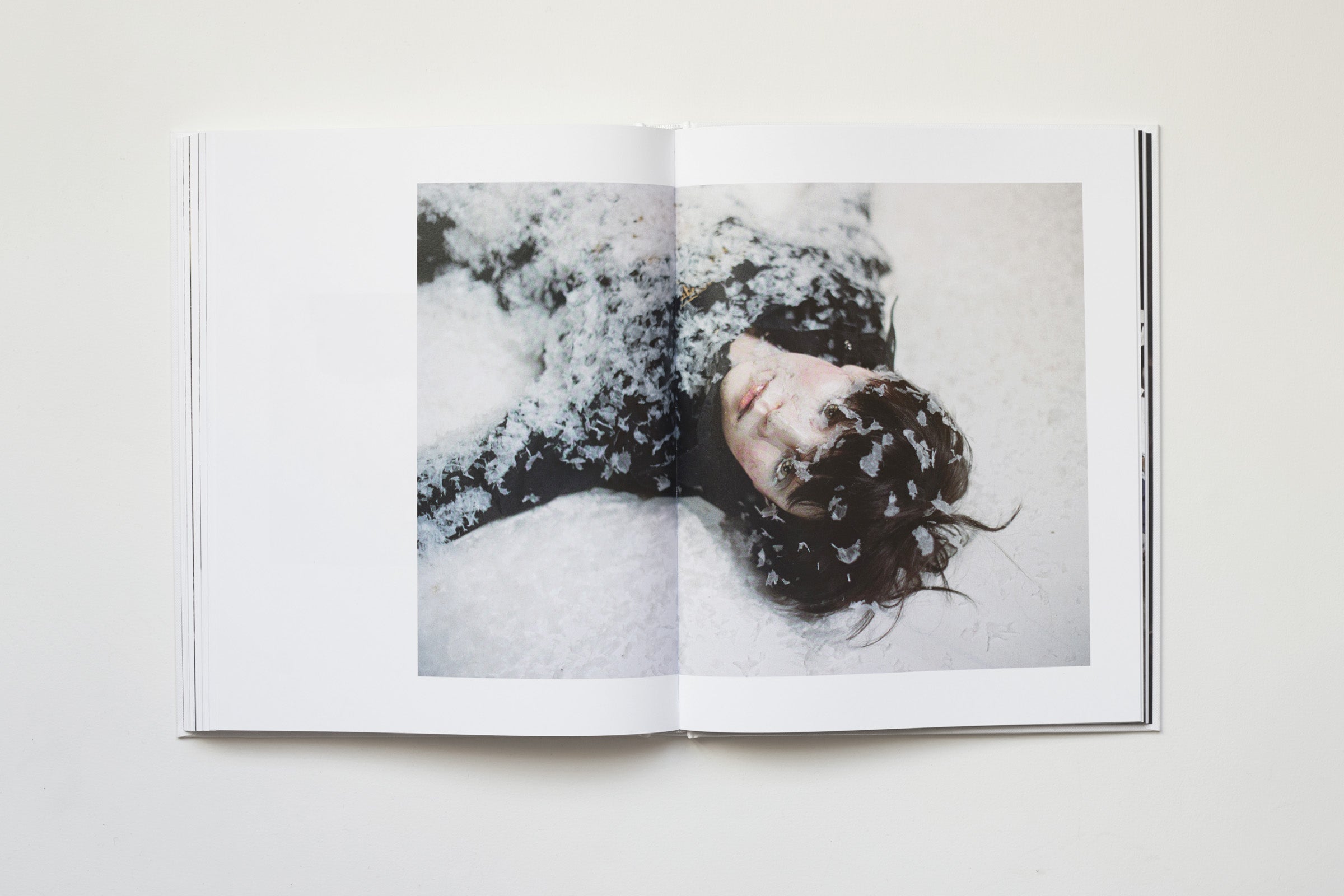 Estelle Hanania - IT’S ALIVE! A travers l’œuvre de Gisèle Vienne