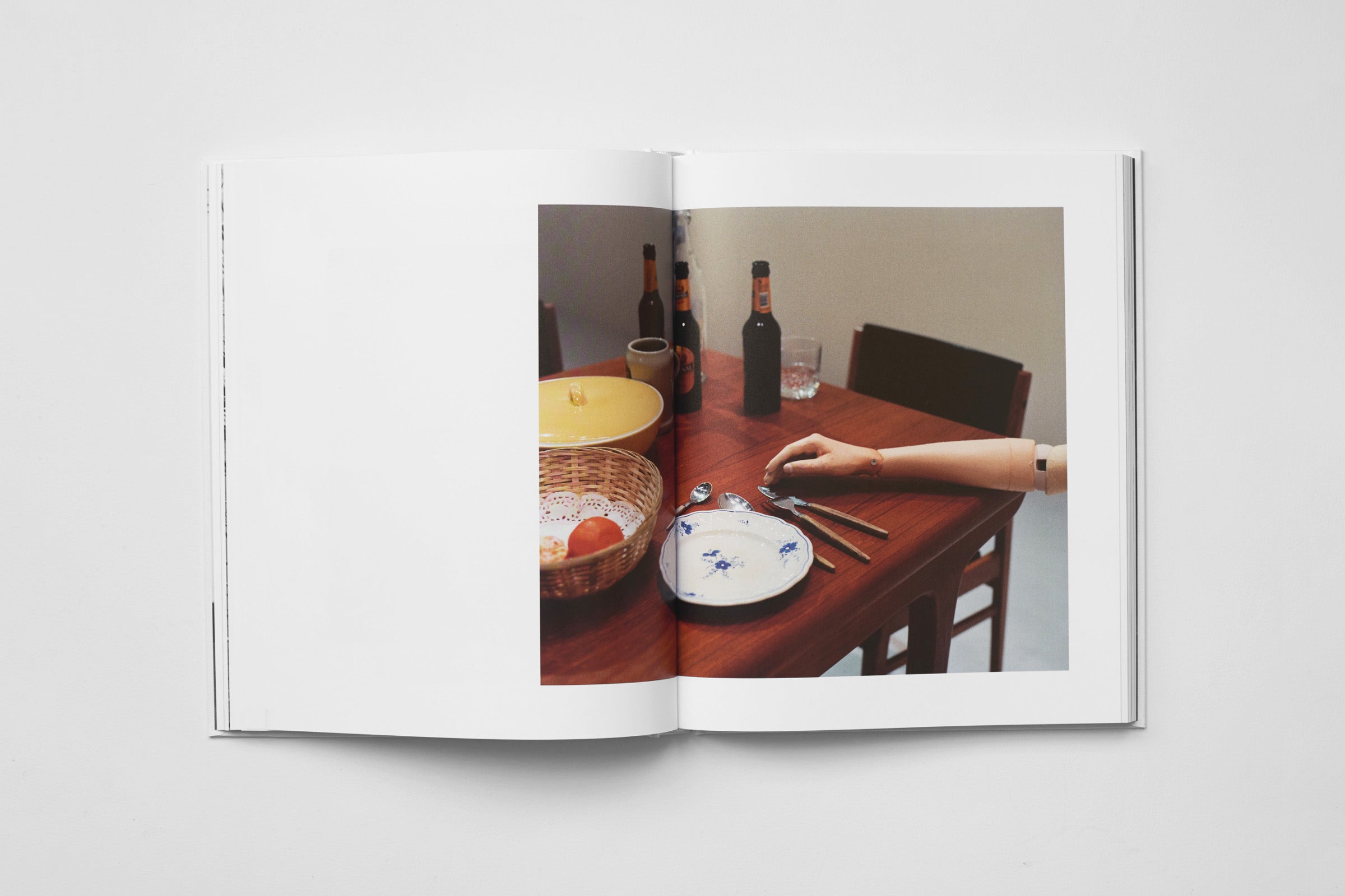 Estelle Hanania - IT’S ALIVE! A travers l’œuvre de Gisèle Vienne