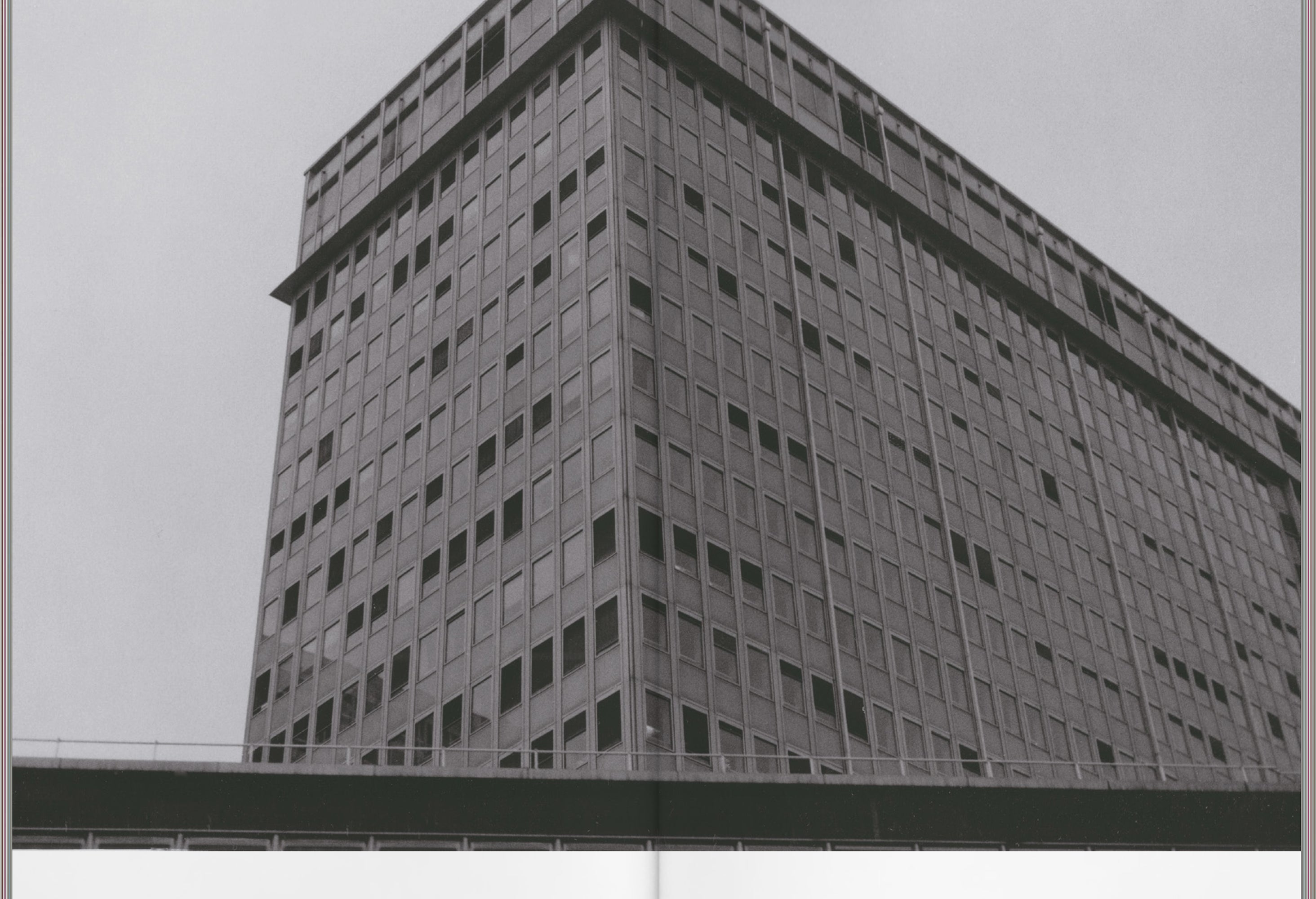 Suffo Moncloa - Walk To The Moon