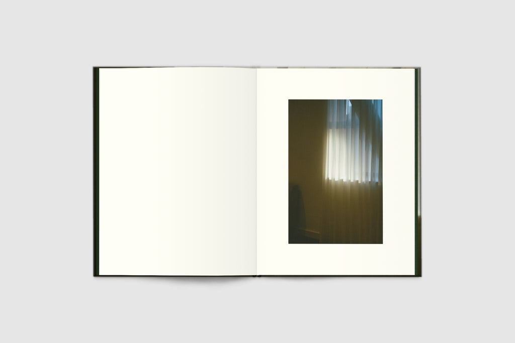 Jun Iwasaki - To Find The Right Chair